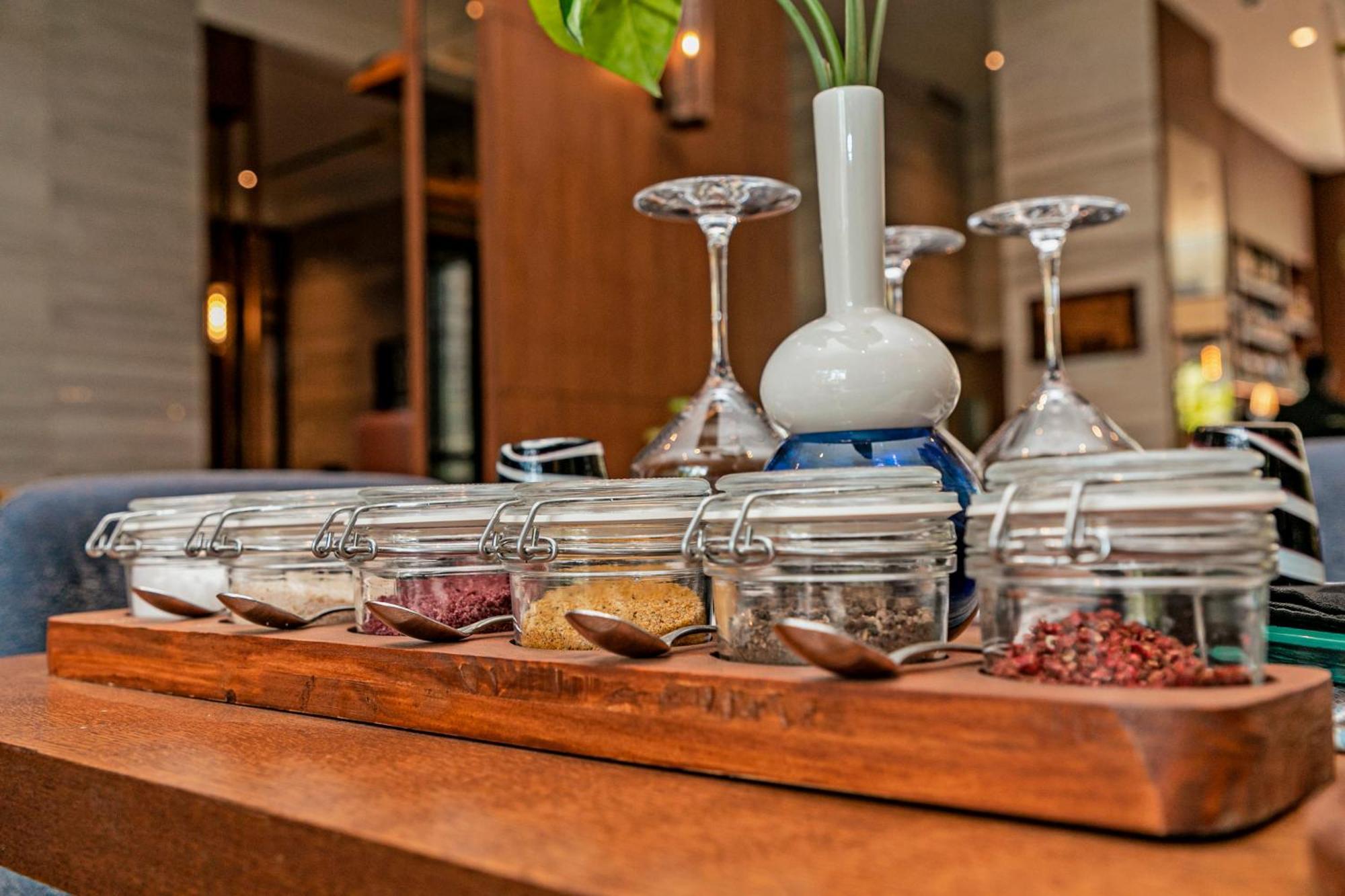 Готель Gran Melia 5*