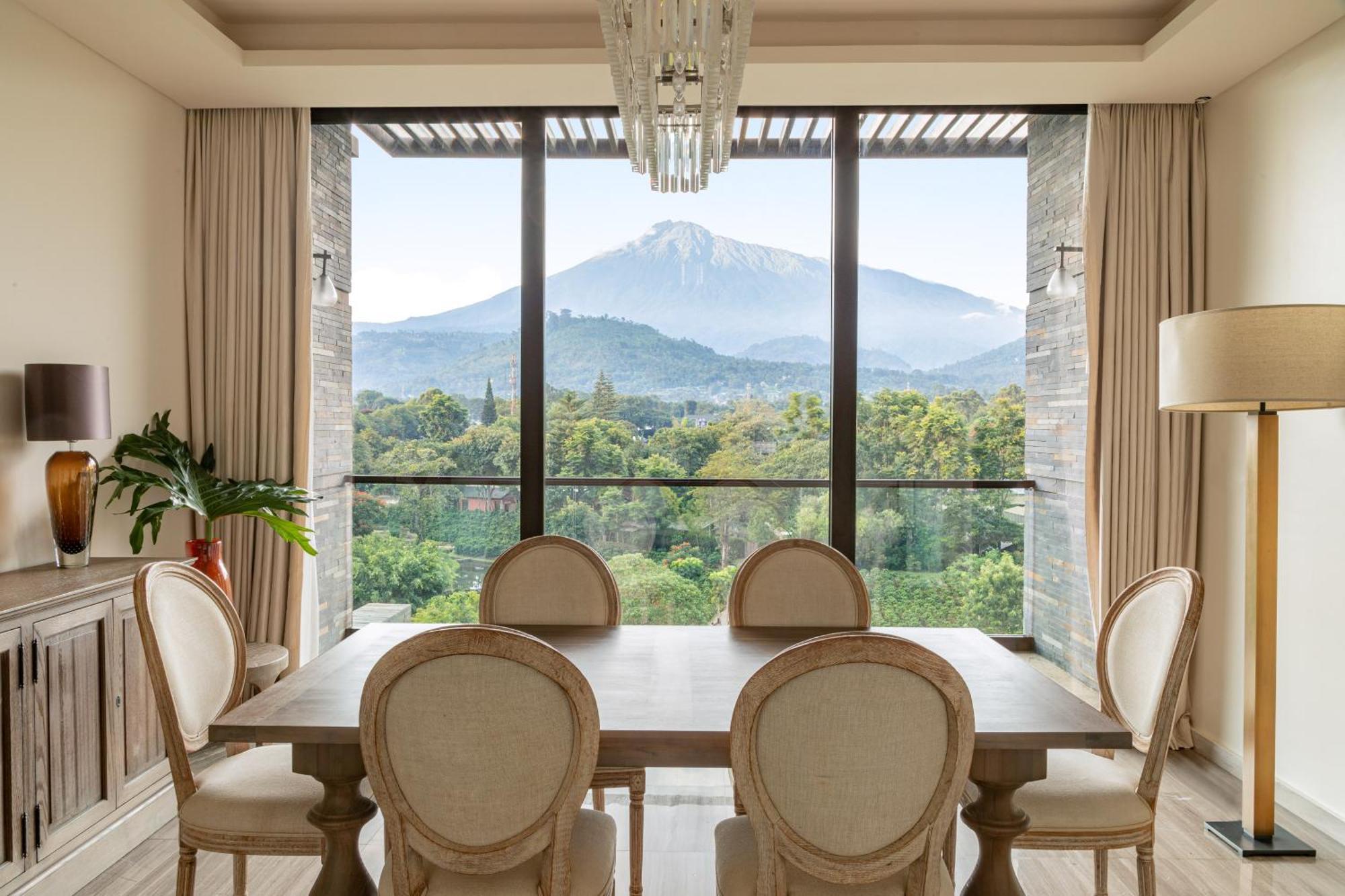 Готель Gran Melia 5*